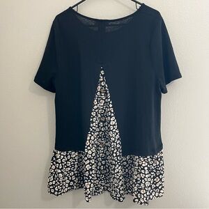 Umgee USA Woman’s Plus Size 1XL Black Stretch Short Sleeve Top Split Back